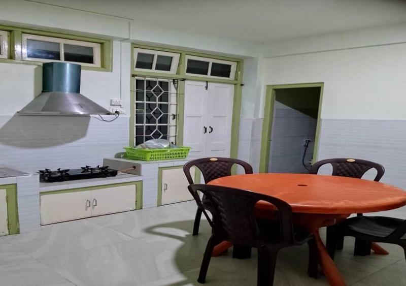 Rolyda Guest House Шилонг Екстериор снимка