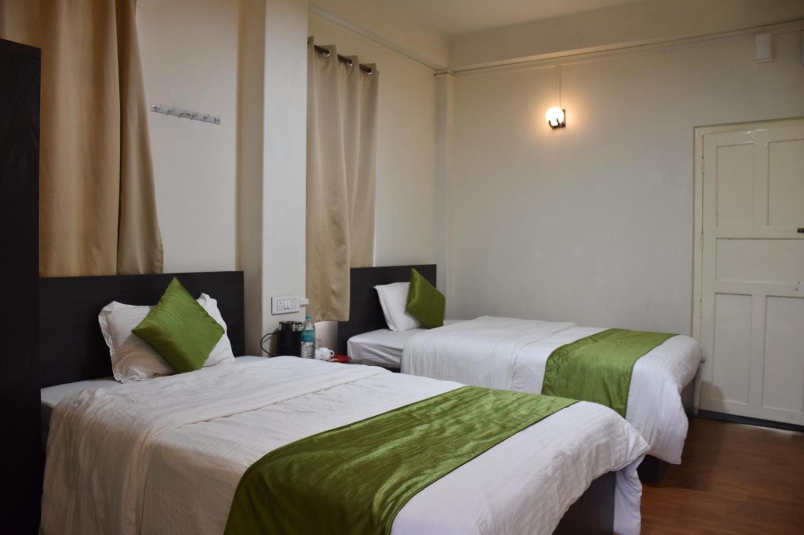 Rolyda Guest House Шилонг Екстериор снимка